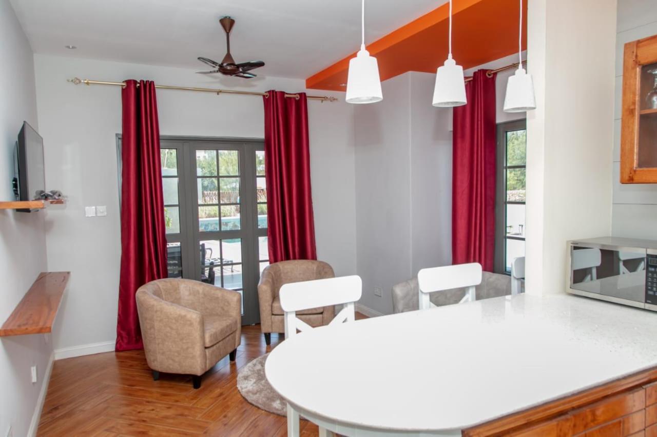 Phoenix Apartments Victoria Εξωτερικό φωτογραφία